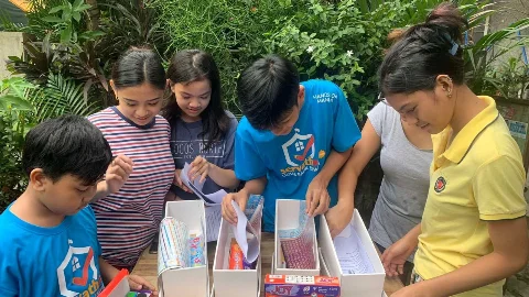 Volunteers improving school infrastructure